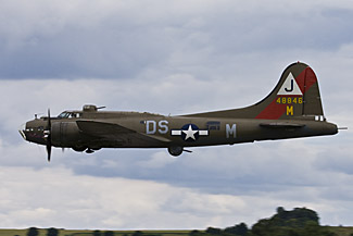 Boeing B-17  Flying Fortress