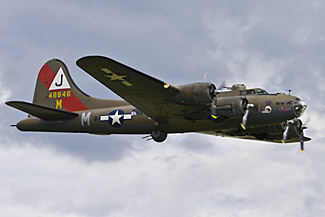 Boeing B-17  Flying Fortress
