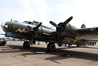 B-17G Flying Fortress Sally B