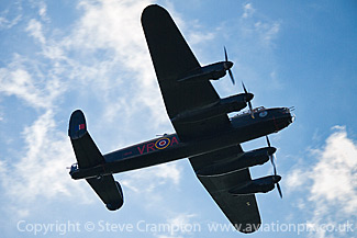Avro Lancaster FM213 'KB726'