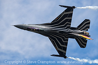 General Dynamics (Lockheed Martin) F-16 Fighting Falcon