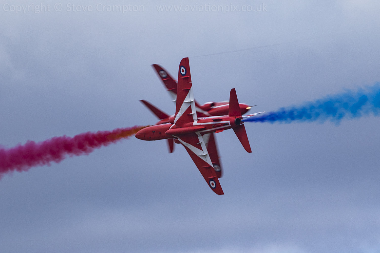 Red Arrows Synchro Pair