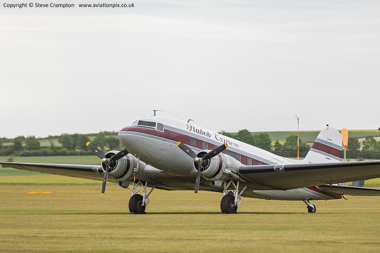 Douglas C-47, Flabob Express