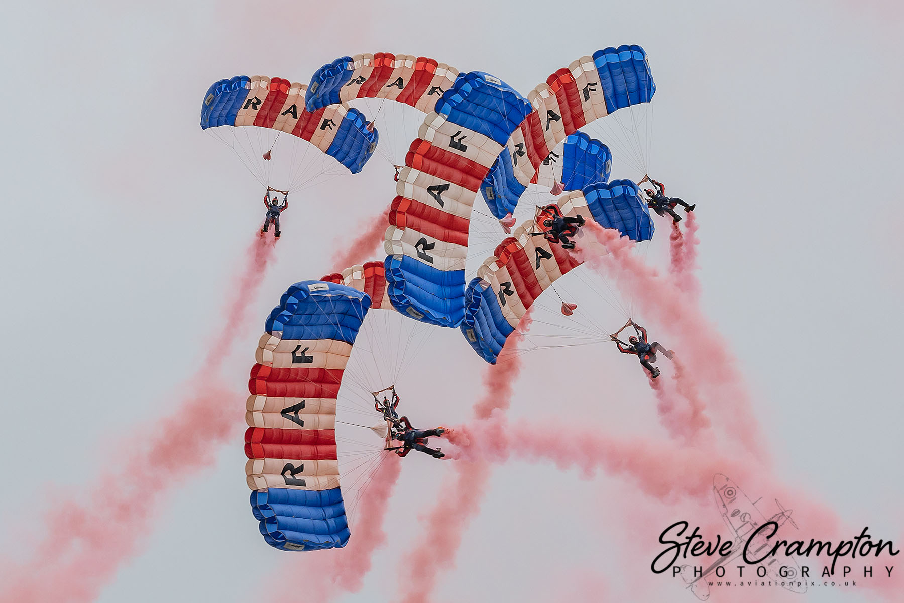 RAF Falcons parachute display team