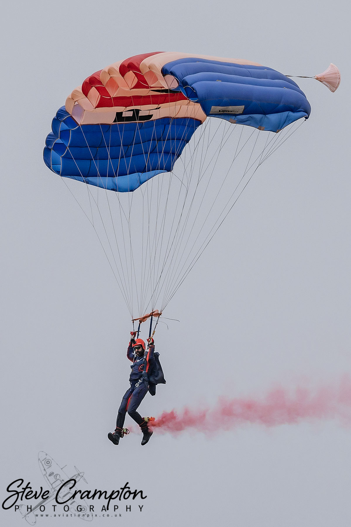 RAF Falcons parachute display team