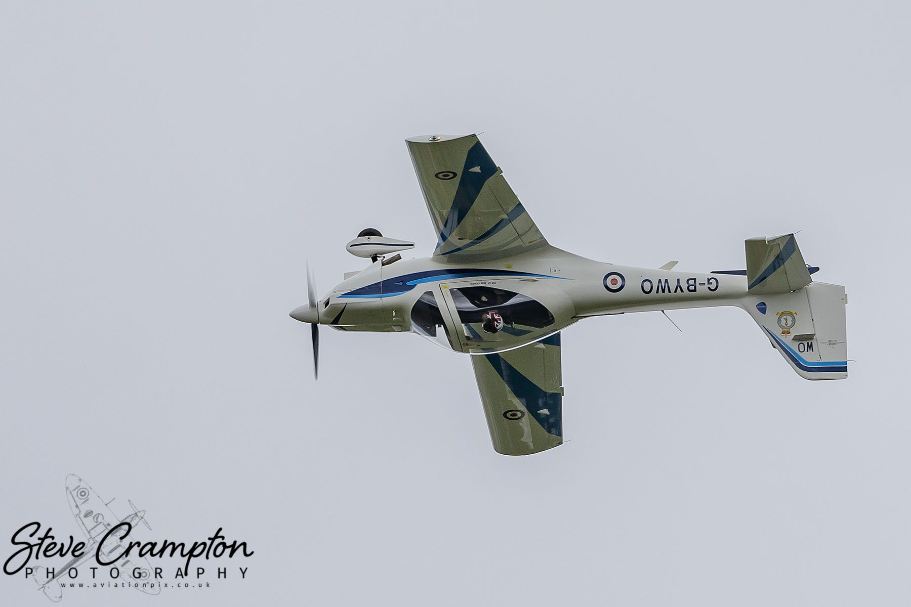 Grob Tutor
