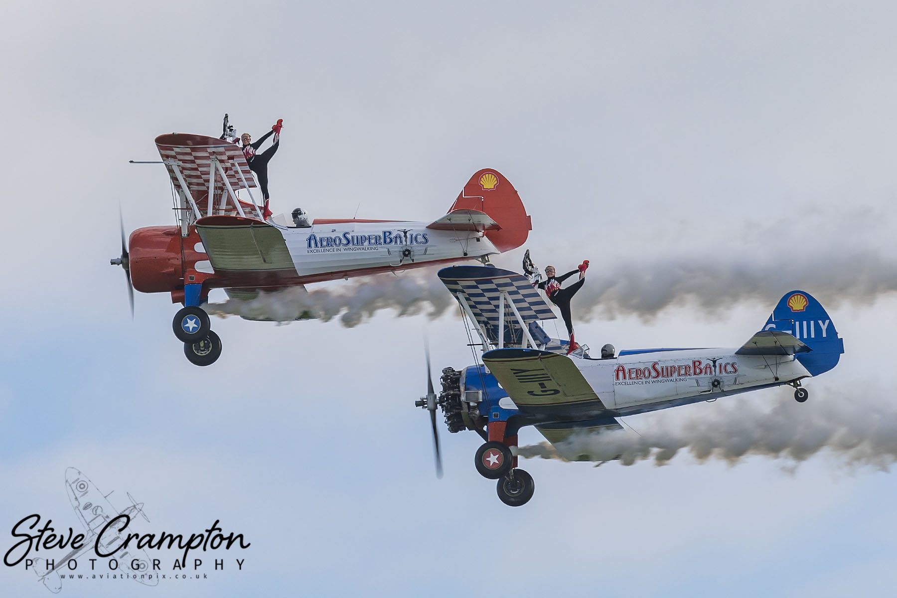 Aerosupabatics wingwalkers
