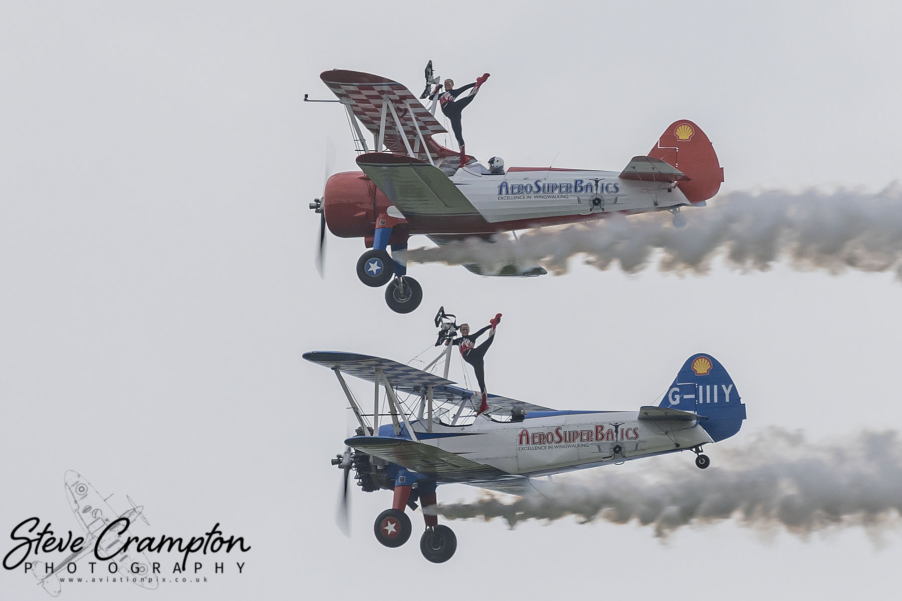 Aerosupabatics wingwalkers