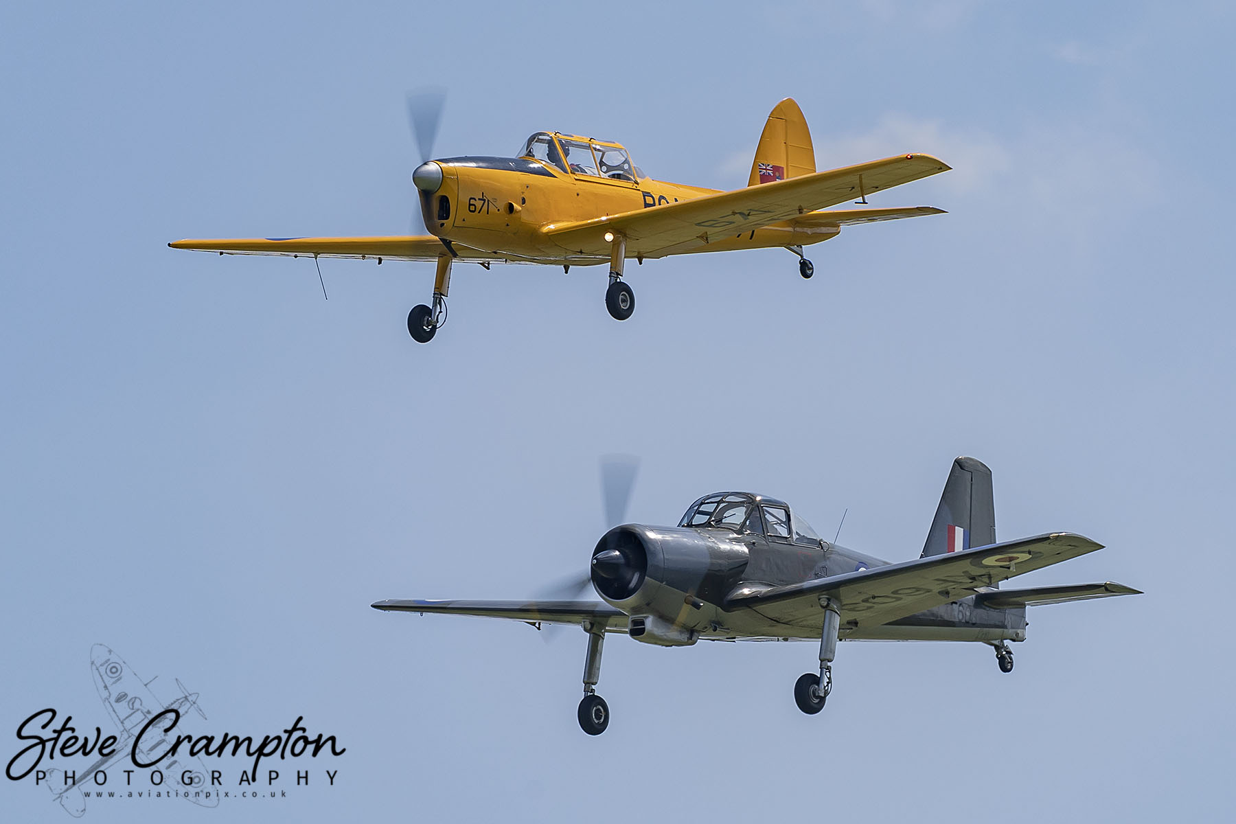 Percival Provost and De Havilland Canada Chipmunk