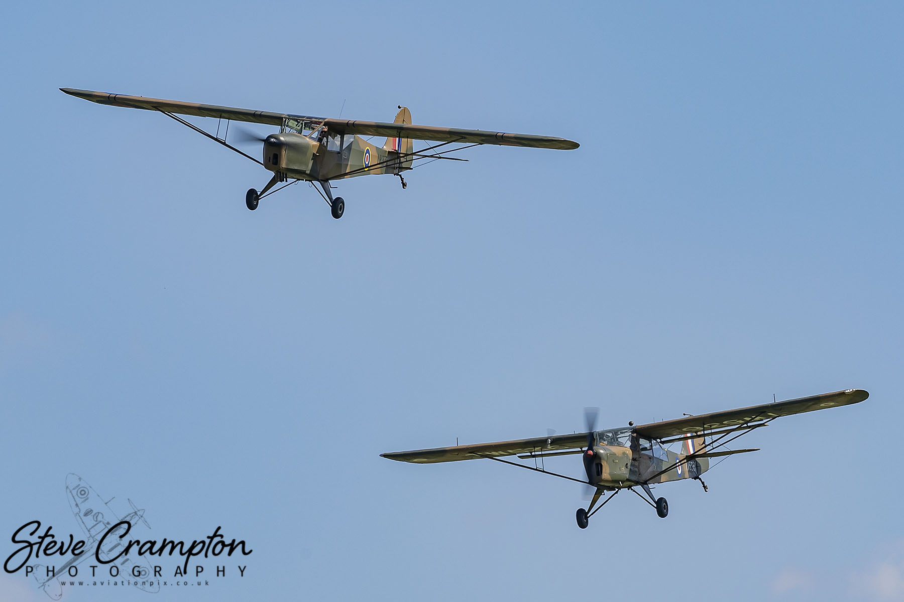 Taylorcraft Plus D and Auster AOP6