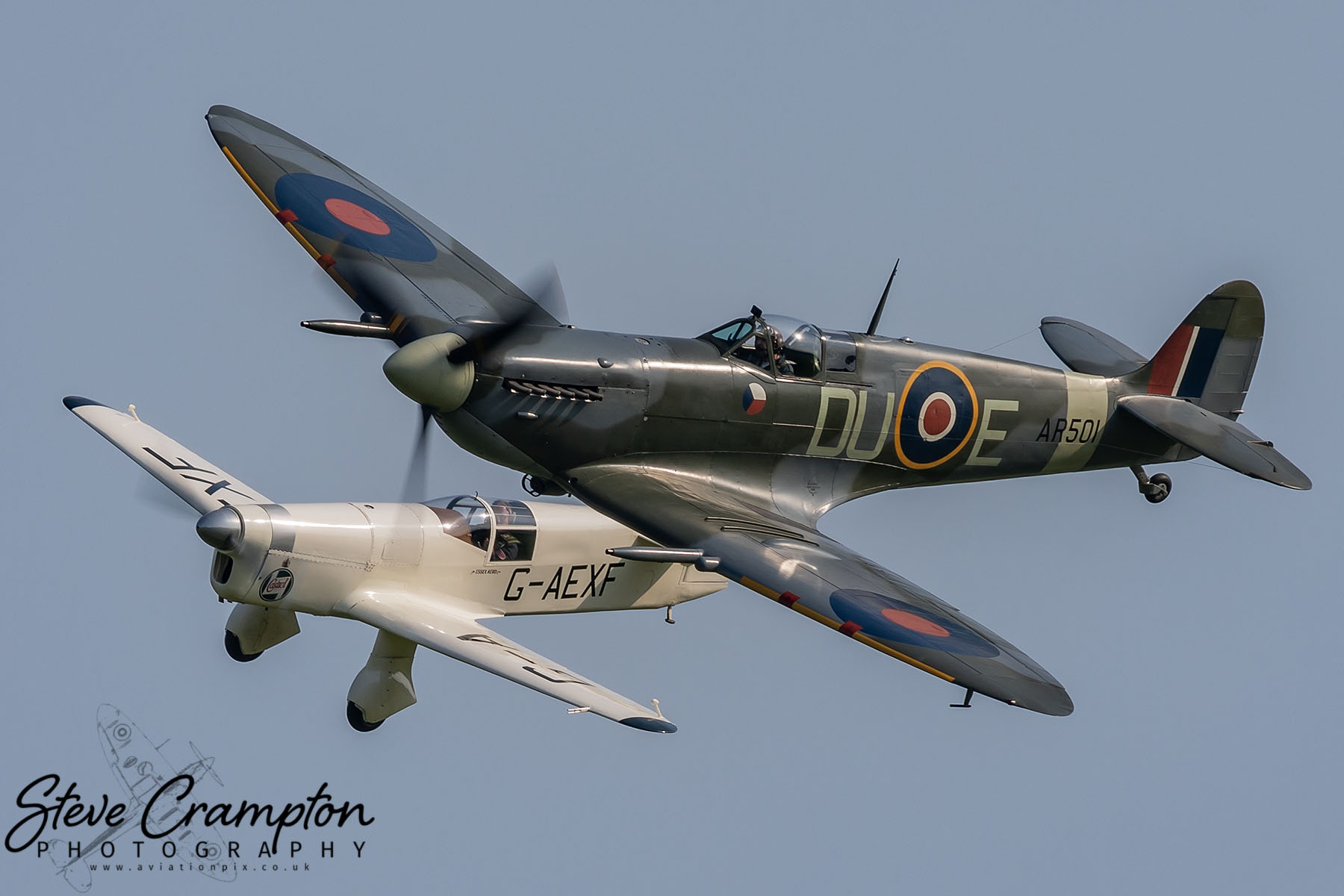 Supermarine Spitfire and Percival Mew Gull