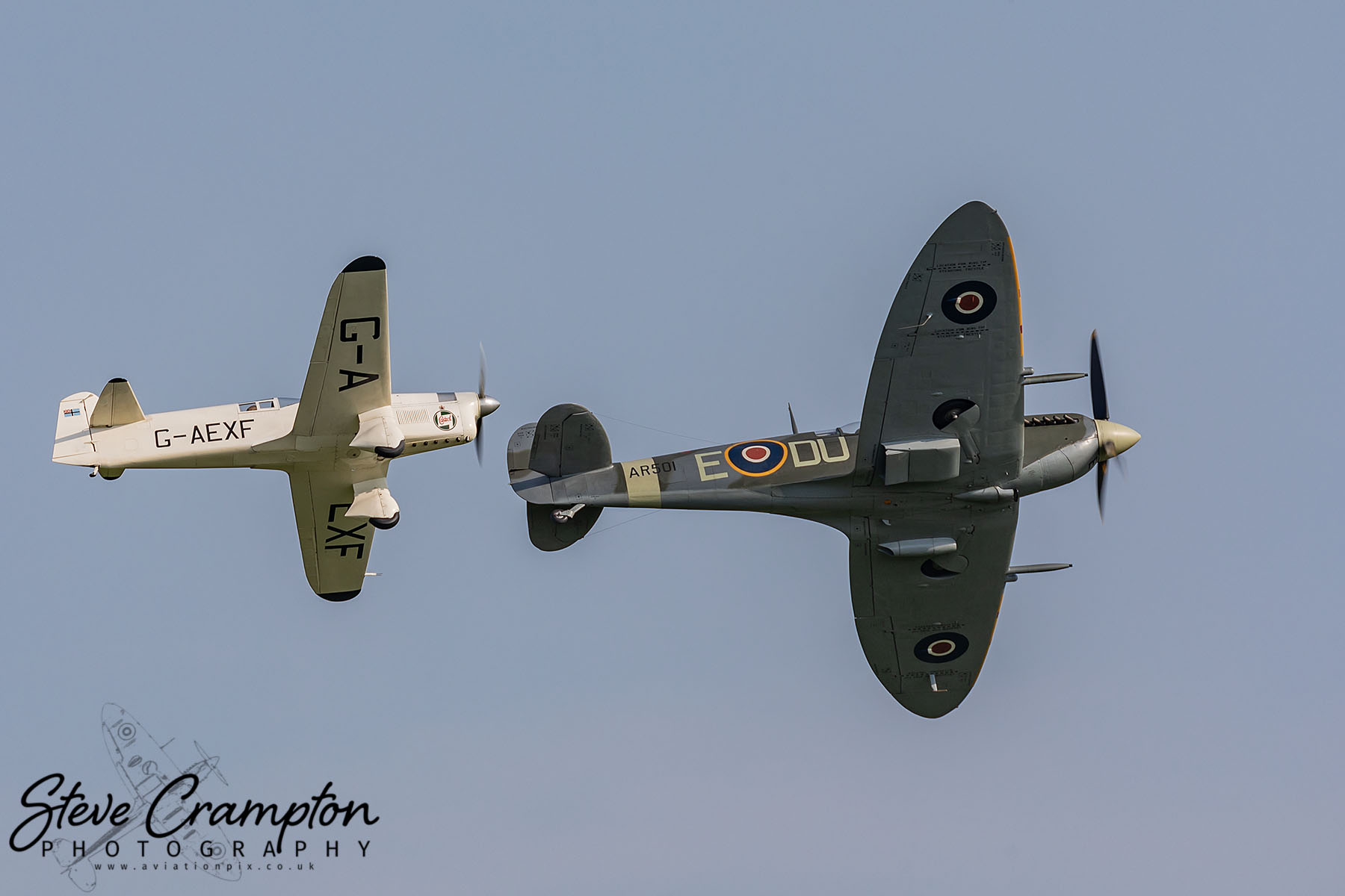 Spitfire Mk.V - AR501 and Percival Mew Gull- G-AEXF